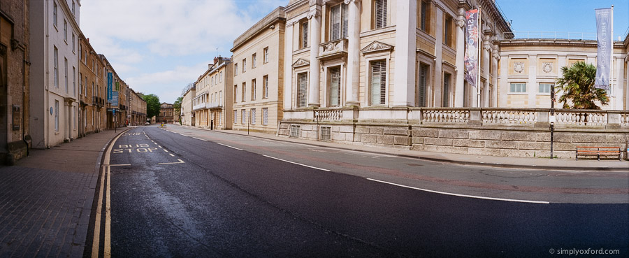 20200407_Empty-Oxford_Widelux_Ektar100_22_web